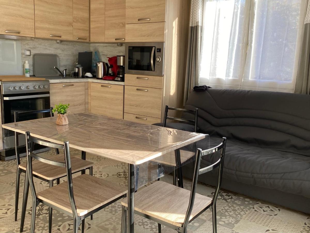 Embrun - Appartement 4/6 Personnes Avec Exterieurs Buitenkant foto